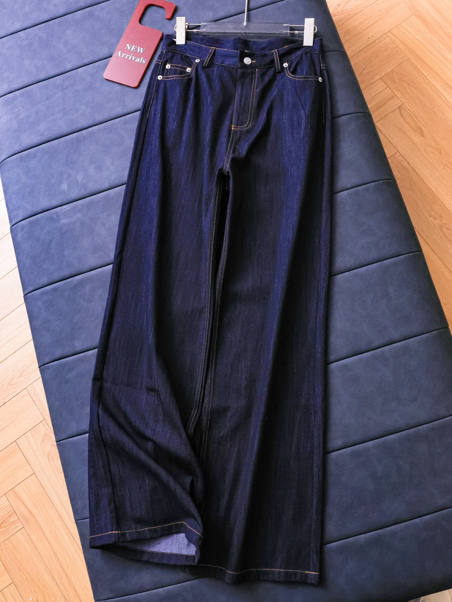 Deep Blue High Waist Wide Leg Pants Straight Cut Lazy Jeans Women's Skin-friendly Breathable Versatile Cotton Denim E835
Deep Blue High Waist Wide Leg Pants Straight Cut Lazy Jeans Women's Skin-friendly Breathable Versatile Cotton Denim E835
