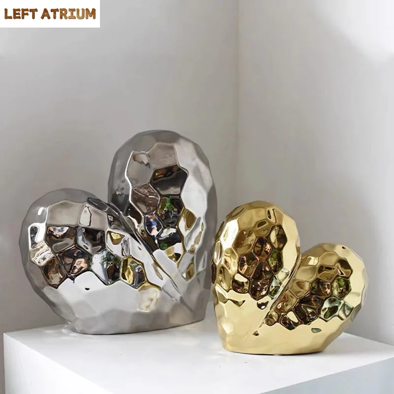Gold Plated Heart Shape Ceramic Statue Crafts Ornaments Desk Decoration Golden Heart Minimalist Sculpture Modern Home Decor
Gold Plated Heart Shape Ceramic Statue Crafts Ornaments Desk Decoration Golden Heart Minimalist Sculpture Modern Home Decor