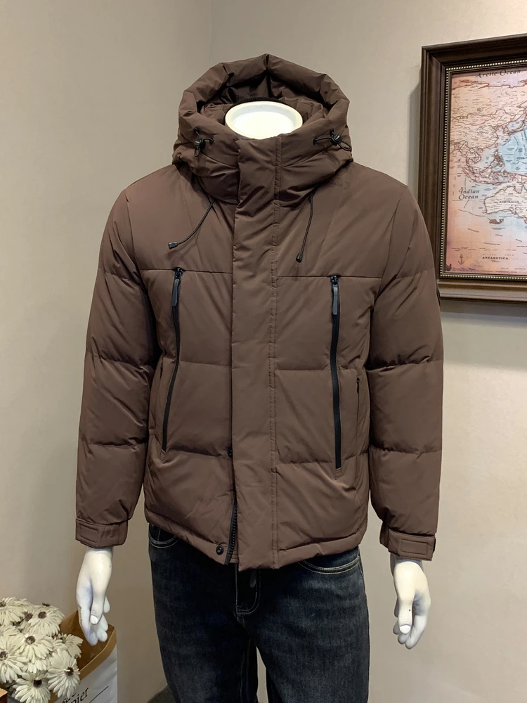 Новая зимняя повседневная куртка с капюшоном из 90% белого пуха для мужчин, теплая уличная одежда из полиэфирного волокна, коллекция 2025 года
Новая зимняя повседневная куртка с капюшоном из 90% белого пуха для мужчин, теплая уличная одежда из полиэфирного волокна, коллекция 2025 года
