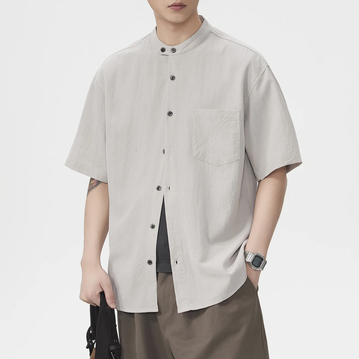 Japanese Korean Streetwear Shirts Tops Men Fashion Vintage Business Casual Stand Collar Short Sleeve Loose Commute Shirt
Japanese Korean Streetwear Shirts Tops Men Fashion Vintage Business Casual Stand Collar Short Sleeve Loose Commute Shirt
