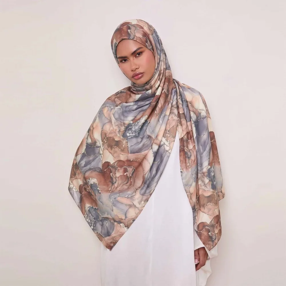 Premium Bronzing Printed Liquid Jersey Hijab Lace Edge Gradual Change Liquid Jersey Turban Head Scarf Headwraps Hijabs for Women
Premium Bronzing Printed Liquid Jersey Hijab Lace Edge Gradual Change Liquid Jersey Turban Head Scarf Headwraps Hijabs for Women
