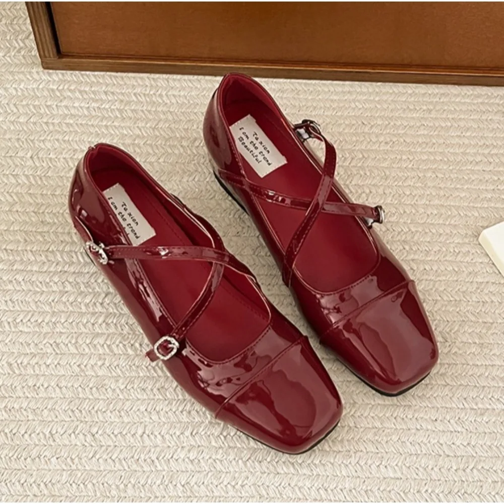 Medium Heeled Mary Jane Single Shoes New Women Shoes Retro Thick Heeled Ballet Shoes Cross Buckle Shallow Soft Sole Shoe
Medium Heeled Mary Jane Single Shoes New Women Shoes Retro Thick Heeled Ballet Shoes Cross Buckle Shallow Soft Sole Shoe