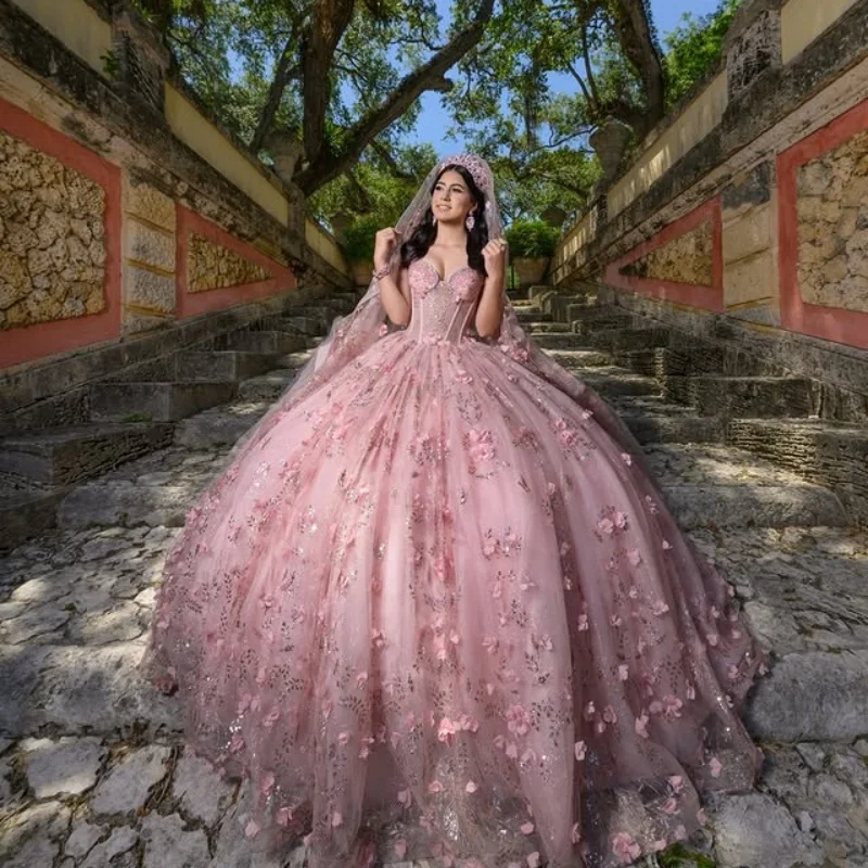 Customized Pink Quinceanera Dresses Off the Shoulder glitter decal Long tail Lace 3D flower Tull Vestido 15 Quinceanera
Customized Pink Quinceanera Dresses Off the Shoulder glitter decal Long tail Lace 3D flower Tull Vestido 15 Quinceanera