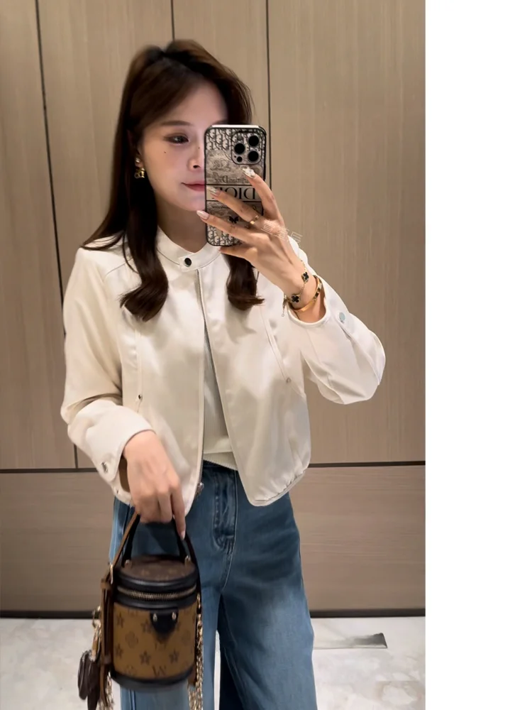 Spring Ladies Short Jacket Slimming Stylish Versatile Casual Standard Fit Long Sleeve Zipper round Neck Pure Color No Hat
Spring Ladies Short Jacket Slimming Stylish Versatile Casual Standard Fit Long Sleeve Zipper round Neck Pure Color No Hat