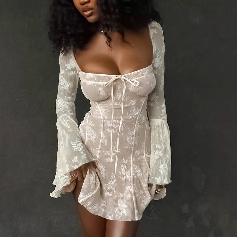 Sexy Square Collar Lace Long Sleeved Waist Cinching Dress, Fashionable Spicy Girl Short Skirt
Sexy Square Collar Lace Long Sleeved Waist Cinching Dress, Fashionable Spicy Girl Short Skirt