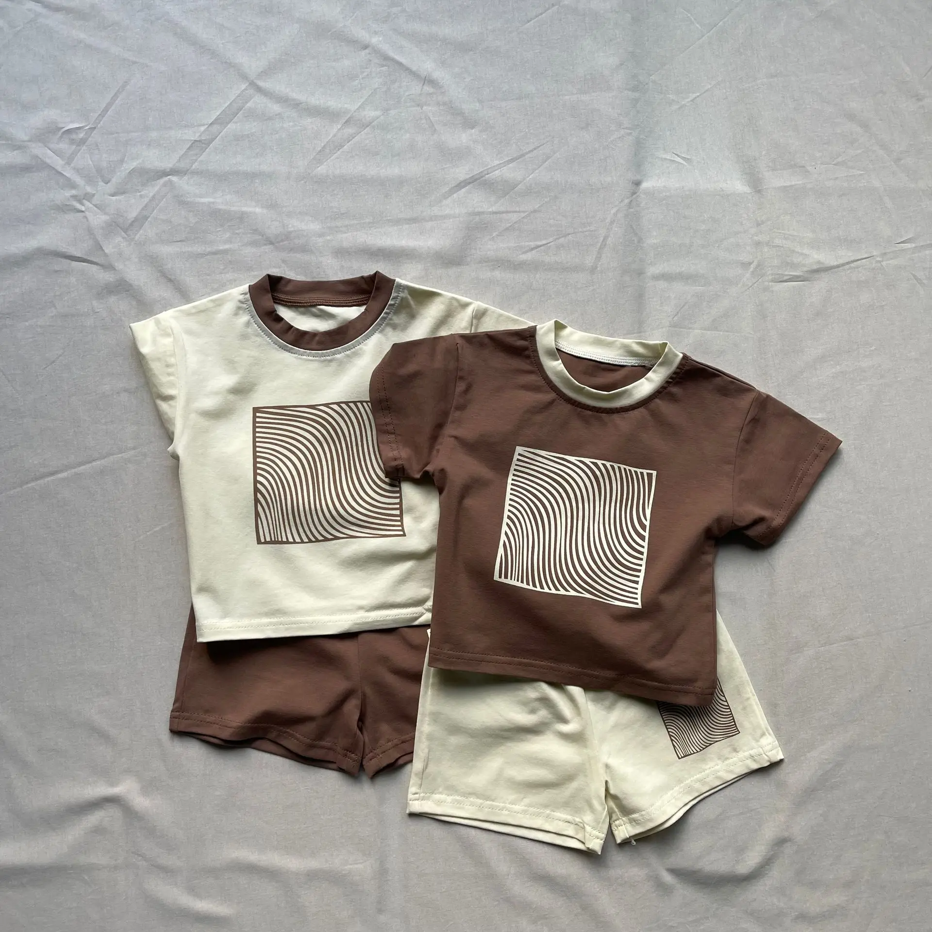 2025 Summer New Baby Short Sleeve Clothes Set Infant Fashion Print T Shirts + Shorts 2pcs Suit Toddler Boy Girl Cotton Outfits
2025 Summer New Baby Short Sleeve Clothes Set Infant Fashion Print T Shirts + Shorts 2pcs Suit Toddler Boy Girl Cotton Outfits