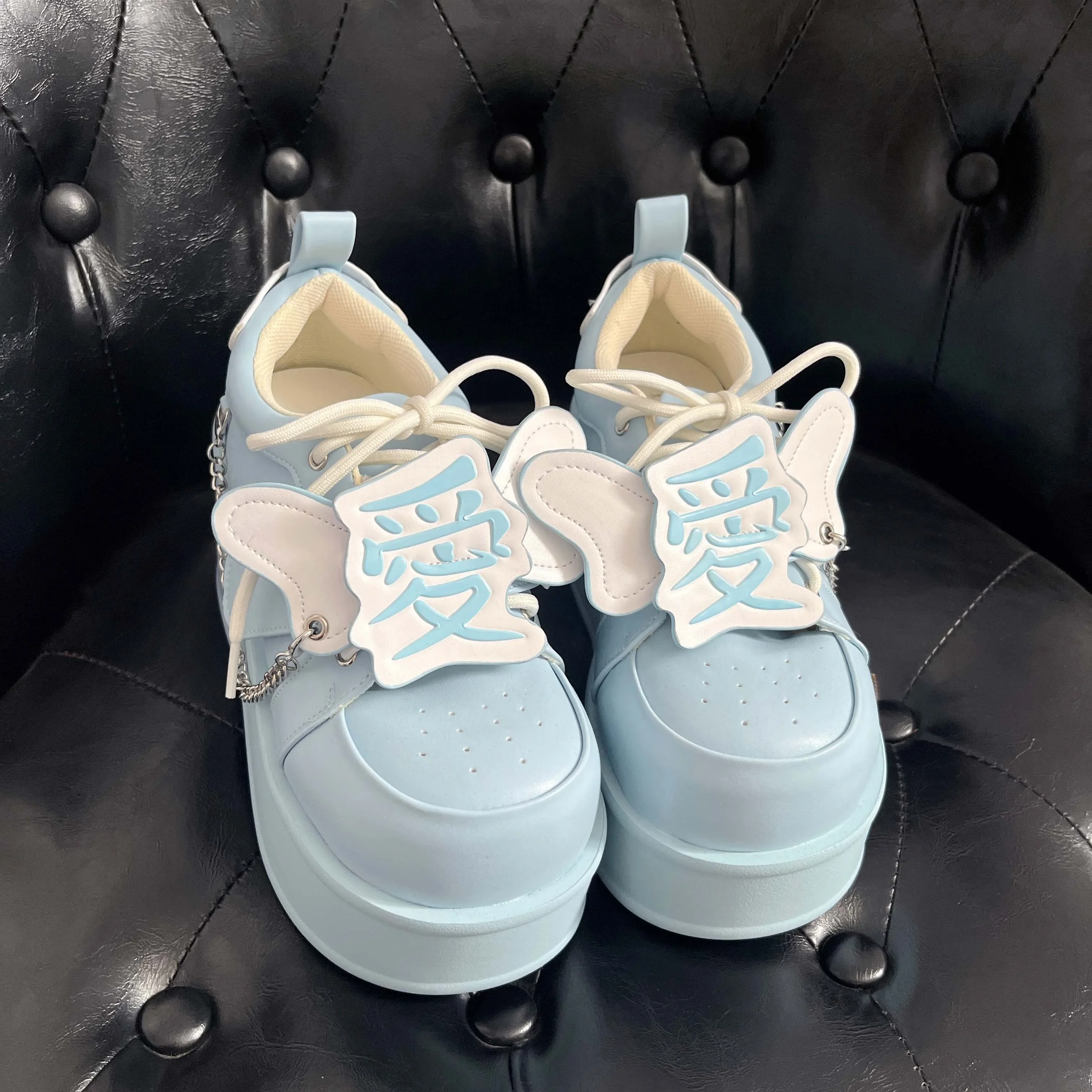 2025 Gururu Original Pink Blue Lolita Shoes Japanese Sweet Girl Cool Asian Culture Thick Sole Shoes Cos Loli Pu High Heels 5-8cm
2025 Gururu Original Pink Blue Lolita Shoes Japanese Sweet Girl Cool Asian Culture Thick Sole Shoes Cos Loli Pu High Heels 5-8cm