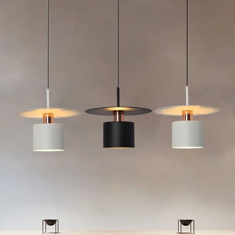 Nordic creative internet celebrity bar counter small pendant light, modern and minimalist hotel bedroom bedside pendant light
Nordic creative internet celebrity bar counter small pendant light, modern and minimalist hotel bedroom bedside pendant light