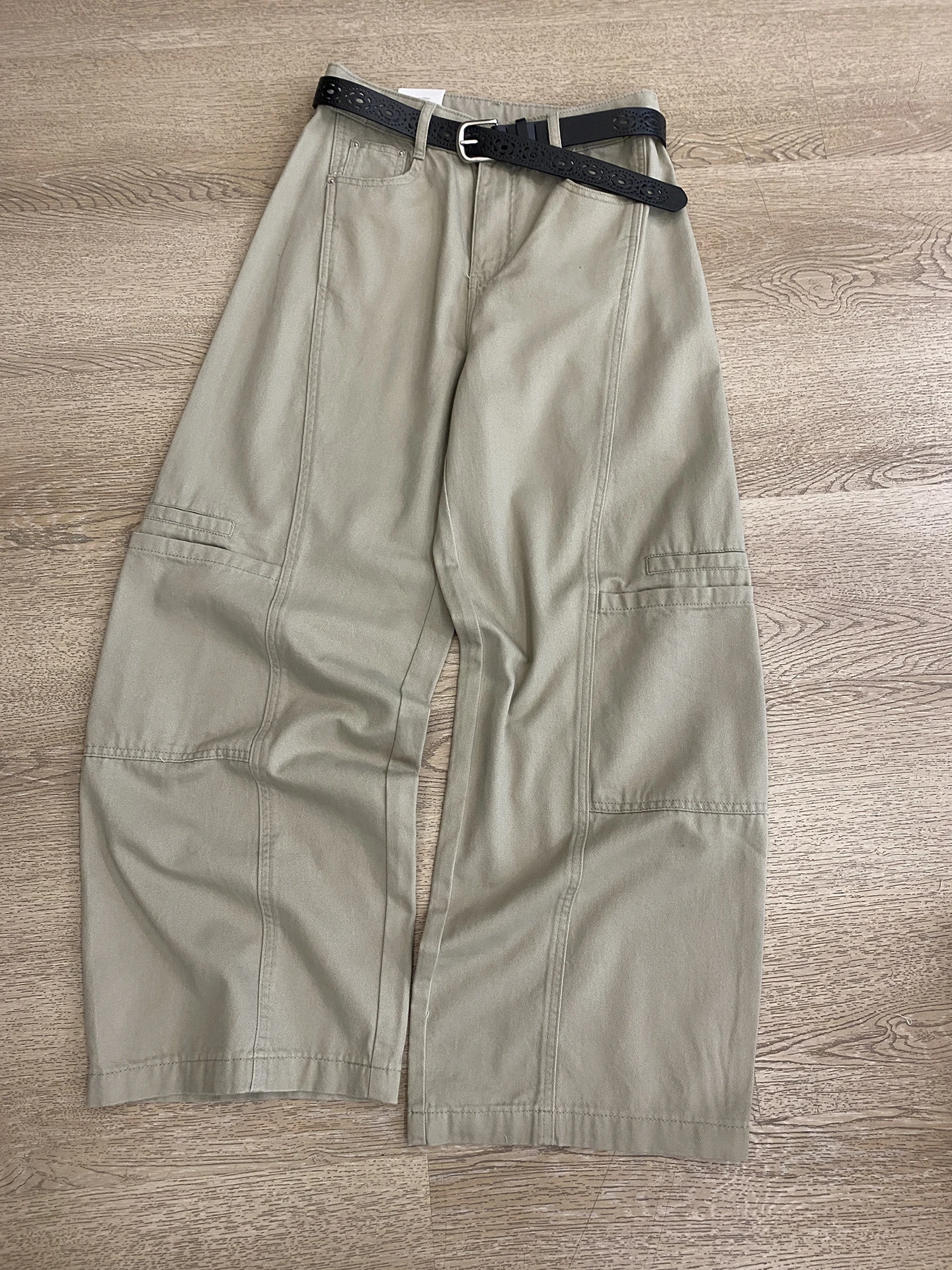 High Waist Casual Work Pants Women's Double Pocket Belted Loose Fit Straight Leg Cotton Casual Trousers Summer 2026
High Waist Casual Work Pants Women's Double Pocket Belted Loose Fit Straight Leg Cotton Casual Trousers Summer 2026