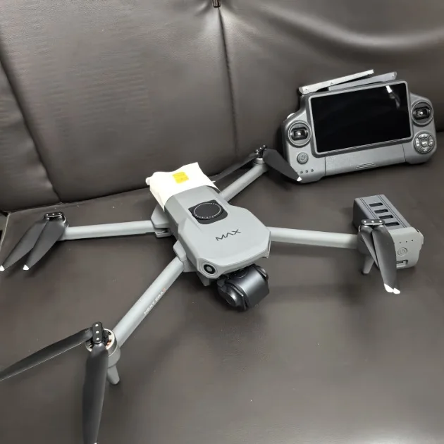 P7 Max 3-Axis Brushless Gimbal 5g Digital Image Transmission Laser Obstacle Avoidance With Airdrop Screen Control Drone Boy Toy
P7 Max 3-Axis Brushless Gimbal 5g Digital Image Transmission Laser Obstacle Avoidance With Airdrop Screen Control Drone Boy Toy