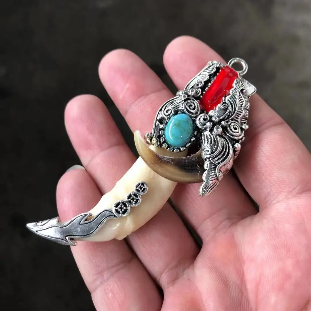 Dog Tooth Pendant Inlaid with Hidden Silver Tooth Set Titanium Steel Necklace Pendant, One Piece for Sale
Dog Tooth Pendant Inlaid with Hidden Silver Tooth Set Titanium Steel Necklace Pendant, One Piece for Sale