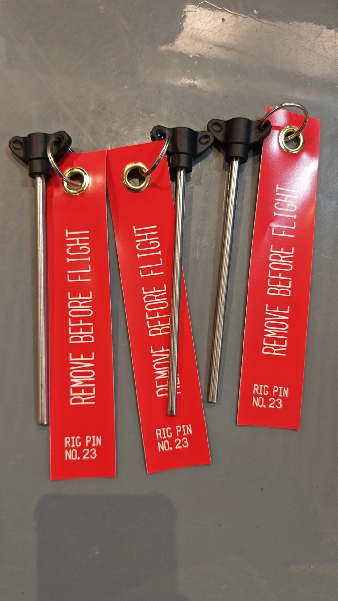 Simulation machine specific, aircraft main landing gear safety pin, stainless steel demonstration piece,
Simulation machine specific, aircraft main landing gear safety pin, stainless steel demonstration piece,