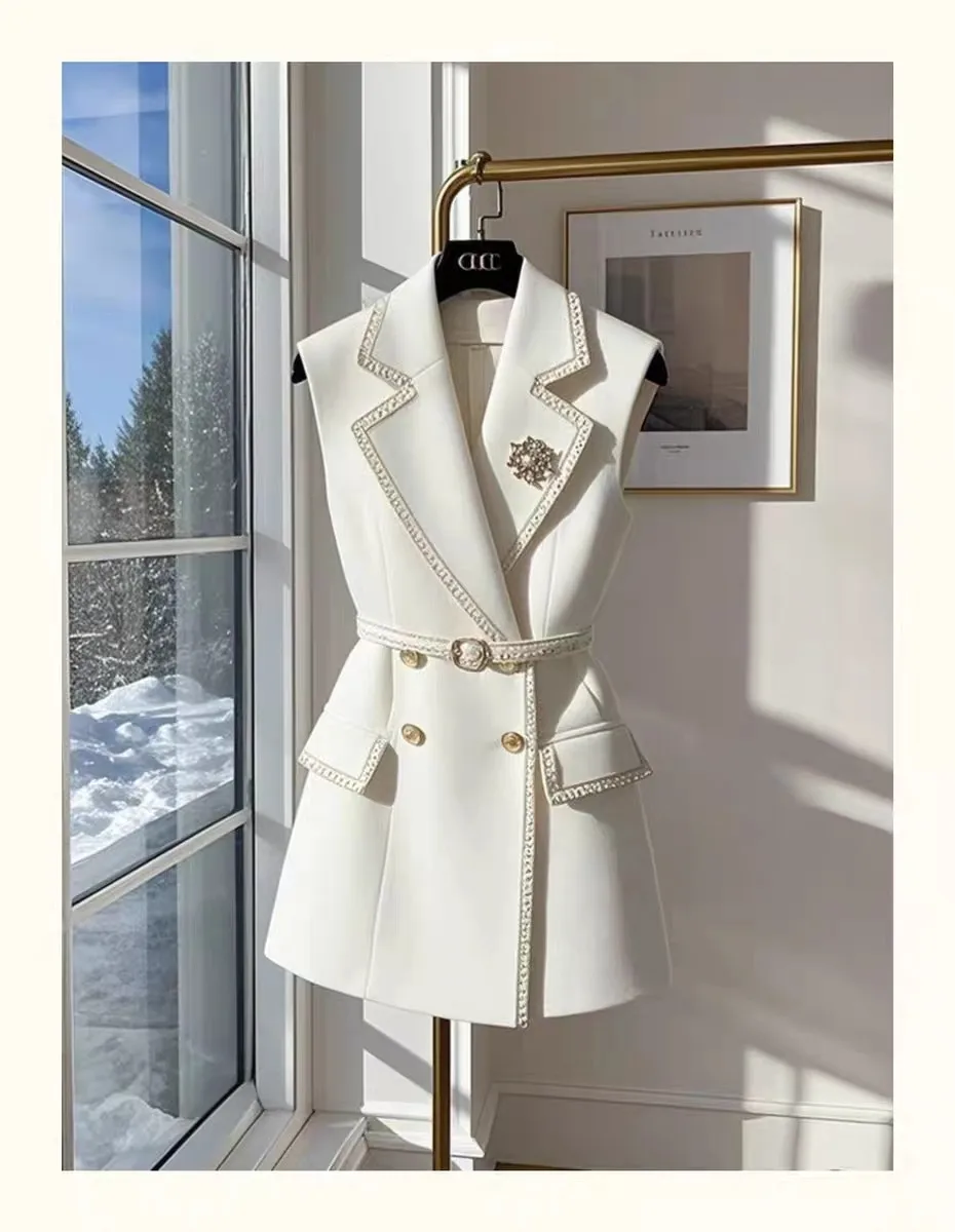 Spring 2025 New Vest Mini Suit Jacket Women's Vest Short Style Casual and Versatile Slim Fit High-end Feeling Women
Spring 2025 New Vest Mini Suit Jacket Women's Vest Short Style Casual and Versatile Slim Fit High-end Feeling Women