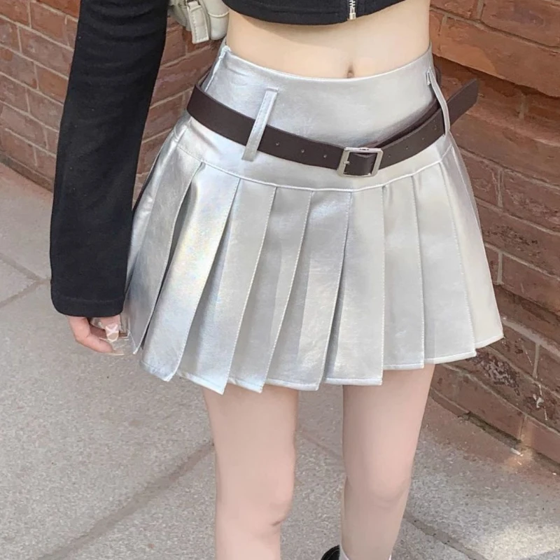 Female Hot Girl Anti-exposure and Slim A-line Pleated Silver PU Leather High-waisted Skirt
Female Hot Girl Anti-exposure and Slim A-line Pleated Silver PU Leather High-waisted Skirt
