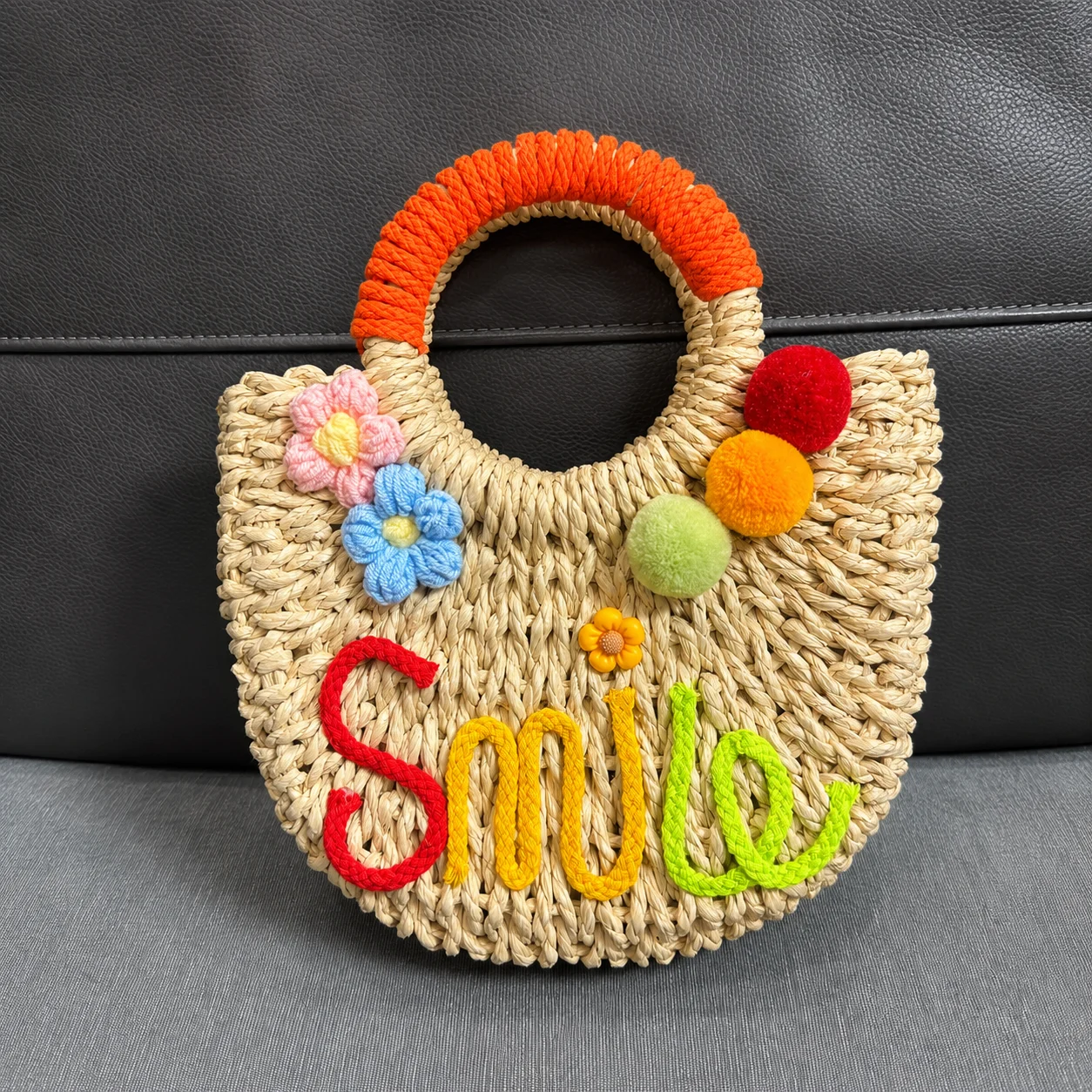 New summer DIY straw woven bag, hand-held paper rope woven semi-circular bag, large capacity leisure beach vacation bag
New summer DIY straw woven bag, hand-held paper rope woven semi-circular bag, large capacity leisure beach vacation bag