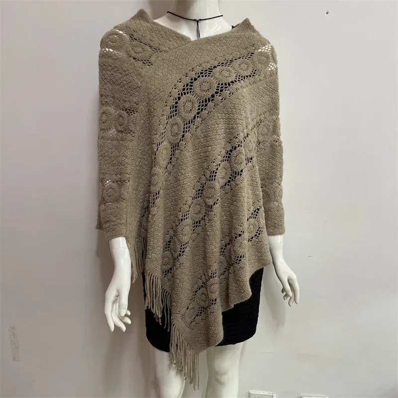 Women Hollowed Out Spring Autumn New Lazy Wind V-neck Shirt Tassel Pullover Cloak Solid Color Sweater Lady Coat Khaki
Women Hollowed Out Spring Autumn New Lazy Wind V-neck Shirt Tassel Pullover Cloak Solid Color Sweater Lady Coat Khaki