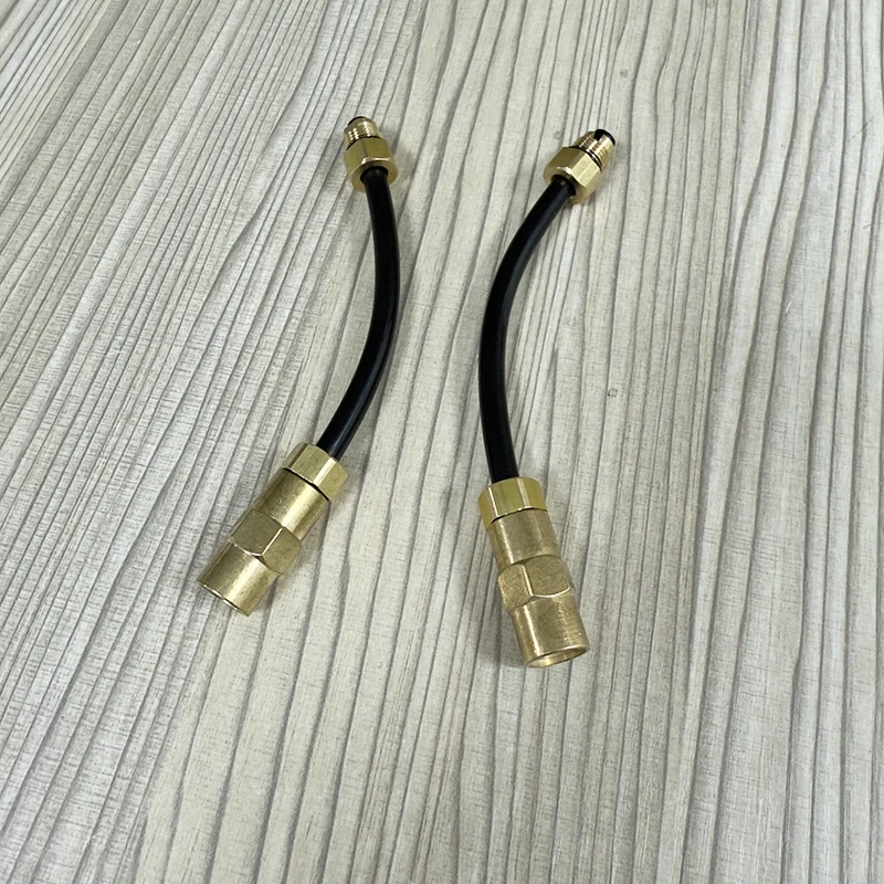 2pcs 97033353314 M10 Rear Air Suspension Spring Connect Valve Pipes For Porsche Panamera 970
2pcs 97033353314 M10 Rear Air Suspension Spring Connect Valve Pipes For Porsche Panamera 970