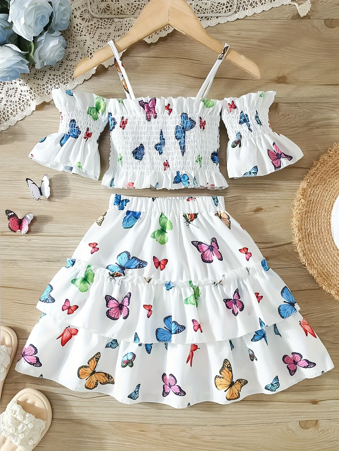 Girls' New Summer Two-Piece Set, Girl's Butterfly Print Suspender, One-Shoulder Short Top + Butterfly Print Skirt Suit
Girls' New Summer Two-Piece Set, Girl's Butterfly Print Suspender, One-Shoulder Short Top + Butterfly Print Skirt Suit
