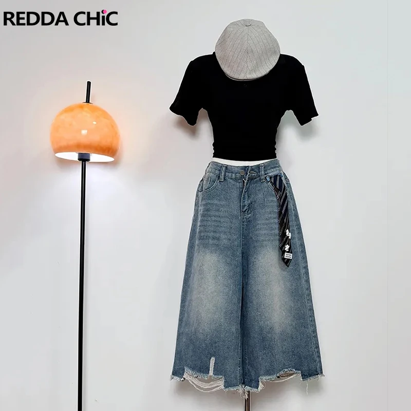 ReddaChic Stitching Tie Boyfriend Jean Shorts Loose Casual Cartoon Hands Low Rise Ripped Wide Leg Bermuda Pants Women Streetwear
ReddaChic Stitching Tie Boyfriend Jean Shorts Loose Casual Cartoon Hands Low Rise Ripped Wide Leg Bermuda Pants Women Streetwear