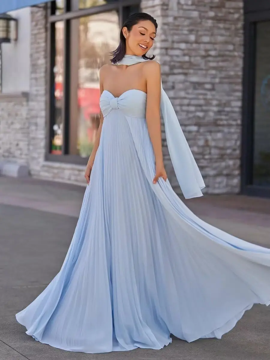 Women's Chiffon Bridesmaid Dress Long Sweetheart Prom Dresses A-Line Pleated Wedding Guest Gown with Scarf
Women's Chiffon Bridesmaid Dress Long Sweetheart Prom Dresses A-Line Pleated Wedding Guest Gown with Scarf