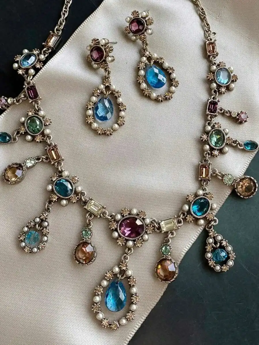 Luxury Multicolor Zirconia And Pearl Pendant Necklace Set For Women
Luxury Multicolor Zirconia And Pearl Pendant Necklace Set For Women