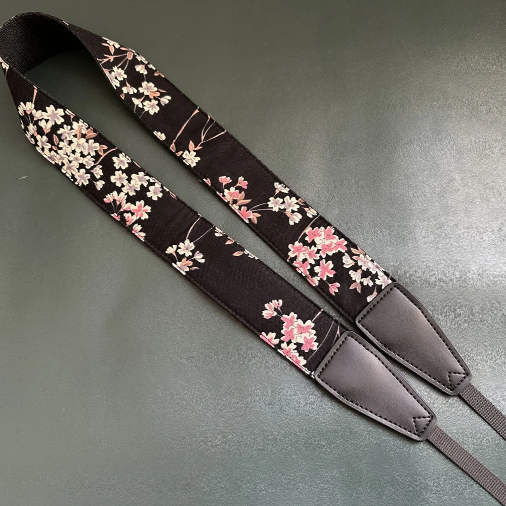 Сакура вышивка камеры шейный плечевой ремень ремешок для Nikon Sony Leica Canon Fujifilm аксессуары для фотосъемки
Сакура вышивка камеры шейный плечевой ремень ремешок для Nikon Sony Leica Canon Fujifilm аксессуары для фотосъемки