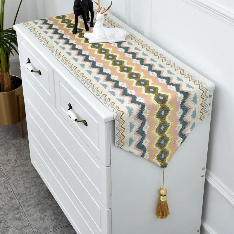 Table Runner Geometric Stripes Jacquard, Nordic Luxury Style Dustproof Cover for TV Cabinet, Shoe Rack & Banquet Table
Table Runner Geometric Stripes Jacquard, Nordic Luxury Style Dustproof Cover for TV Cabinet, Shoe Rack & Banquet Table