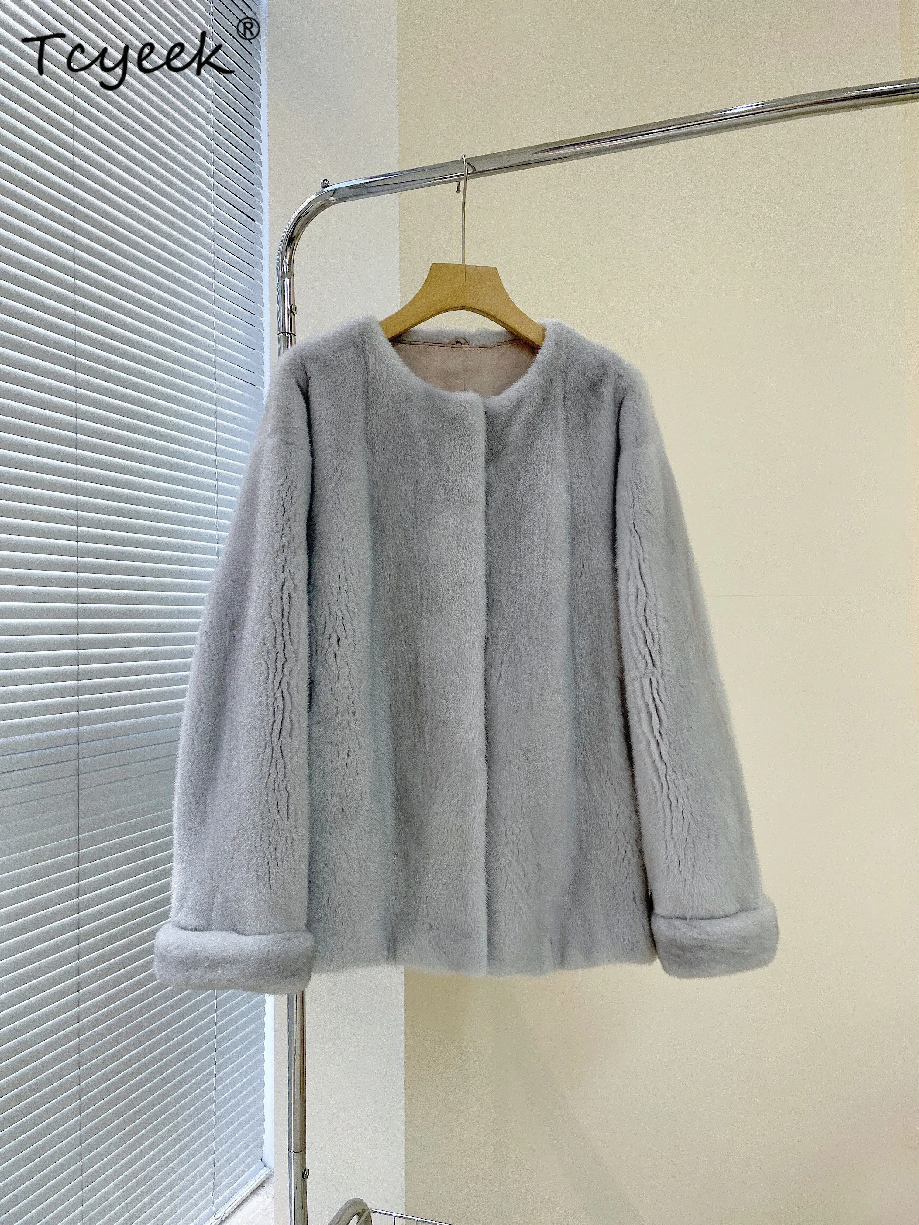 Tcyeek Natural Mink Fur Coat Woman Warm Clothes Fashion Womens Coats Real Whole Mink Winter Jacket O-neck New Пальто Женское
Tcyeek Natural Mink Fur Coat Woman Warm Clothes Fashion Womens Coats Real Whole Mink Winter Jacket O-neck New Пальто Женское