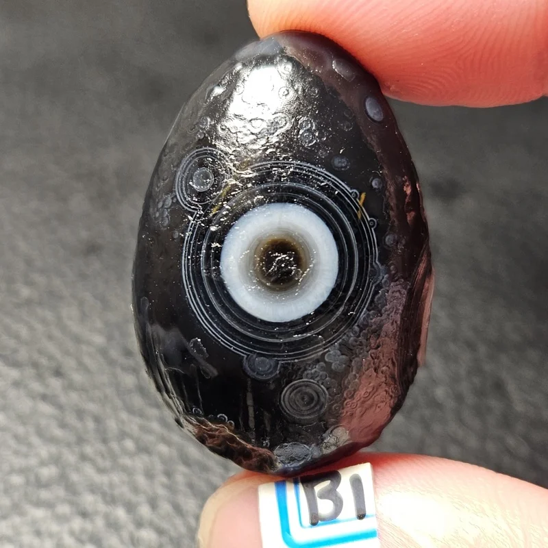 High Quality Alxa Agate Energy Witchcraft Stone Crystal Healing Aura Gift For DIY Home Decoration
High Quality Alxa Agate Energy Witchcraft Stone Crystal Healing Aura Gift For DIY Home Decoration