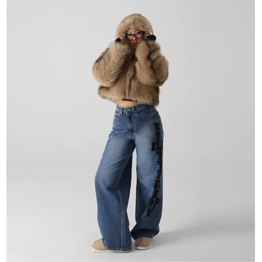 Черные повседневные шикарные корейские широкие джинсы для женщин, всесезонные, свободный крой, универсальные, с принтом, с буквенным принтом l на талии
Черные повседневные шикарные корейские широкие джинсы для женщин, всесезонные, свободный крой, универсальные, с принтом, с буквенным принтом l на талии