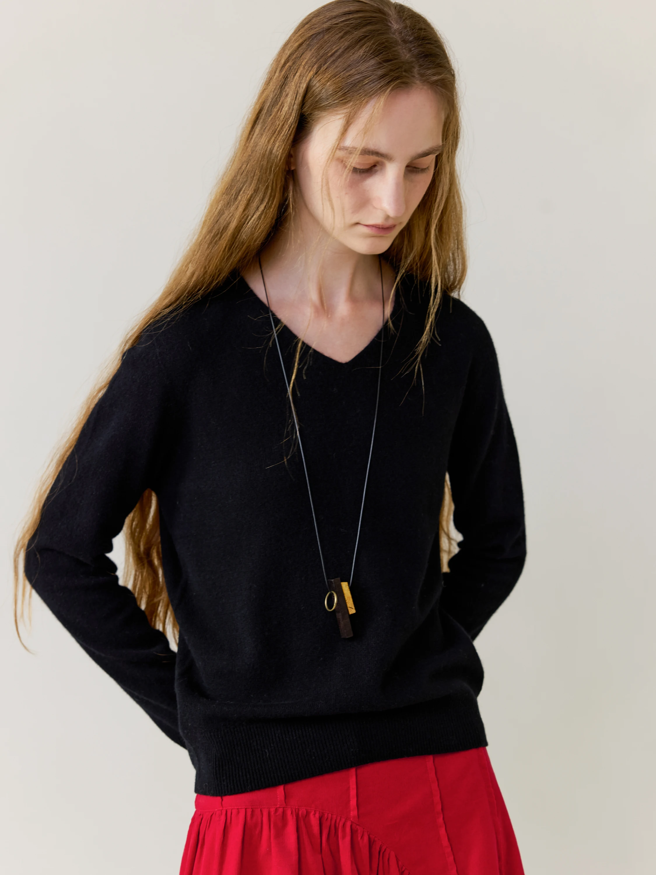 Incstore Осенне-зимняя новинка: женская повседневная свободная вязаная базовая кофта с V-образным вырезом, разноцветная, из трикотажа с добавлением шелка
Incstore Осенне-зимняя новинка: женская повседневная свободная вязаная базовая кофта с V-образным вырезом, разноцветная, из трикотажа с добавлением шелка