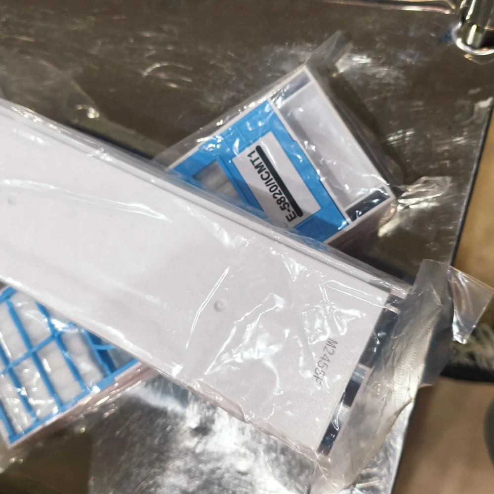 T5820 T582000 Резервуар для обслуживания чернил для Epson SureColor SC-P800 P800 D700 SureLab Stylus Maintenance Box DX100
T5820 T582000 Резервуар для обслуживания чернил для Epson SureColor SC-P800 P800 D700 SureLab Stylus Maintenance Box DX100