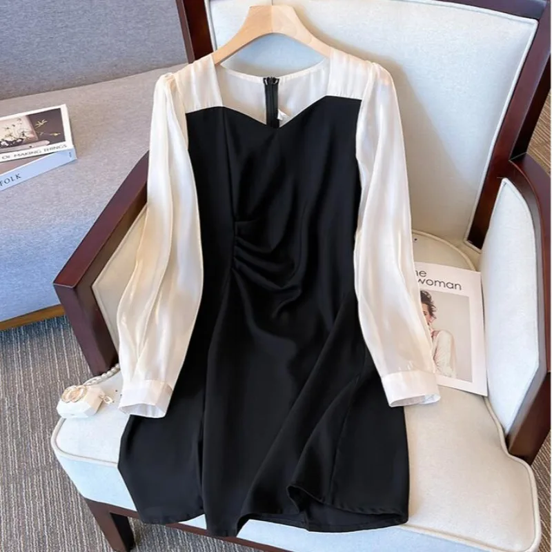 Autumn Square Collar Patchwork Dress for Women Thin French Style Elegant Temperament Contrast Color Casual Dresses for 18-24Y
Autumn Square Collar Patchwork Dress for Women Thin French Style Elegant Temperament Contrast Color Casual Dresses for 18-24Y