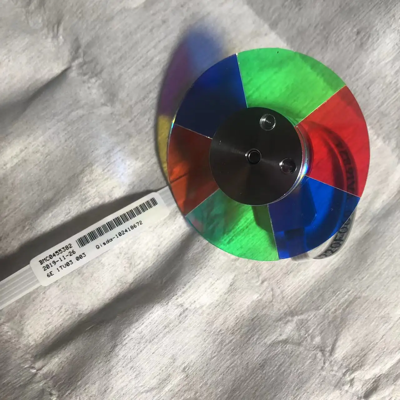 100% NEW Original Projector Color Wheel 102418672 For BENQ W1070 VH570 VH580ST W20AA 102423311 wheel color(44MM)
100% NEW Original Projector Color Wheel 102418672 For BENQ W1070 VH570 VH580ST W20AA 102423311 wheel color(44MM)