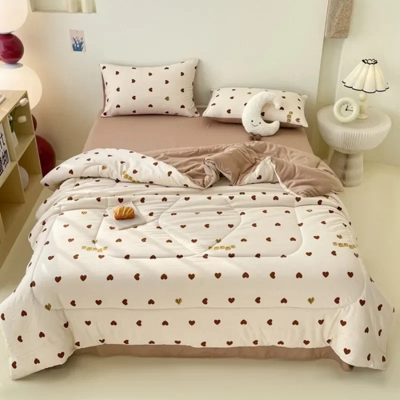 waxy small cotton Korean version summer cool quilt four-piece set breathable thin summer quilt four seasons quilt core kit
waxy small cotton Korean version summer cool quilt four-piece set breathable thin summer quilt four seasons quilt core kit
