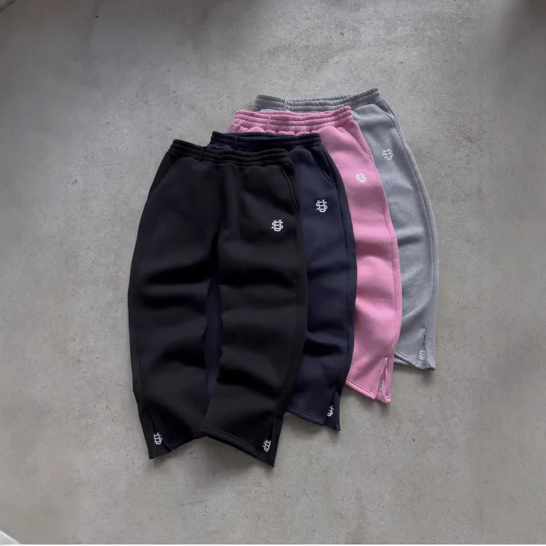 2025 Embroidered Zipper Pants Casual Pants High Street Rap Street Men's and Women's Pants
2025 Embroidered Zipper Pants Casual Pants High Street Rap Street Men's and Women's Pants