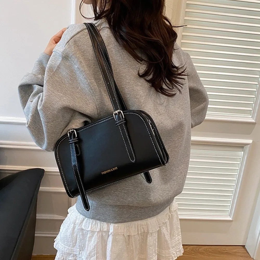 Casual Korean Style Boston Bag Underarm Large Capacity Single Shoulder Bag Vintage Simple PU Leather Handbag School
Casual Korean Style Boston Bag Underarm Large Capacity Single Shoulder Bag Vintage Simple PU Leather Handbag School