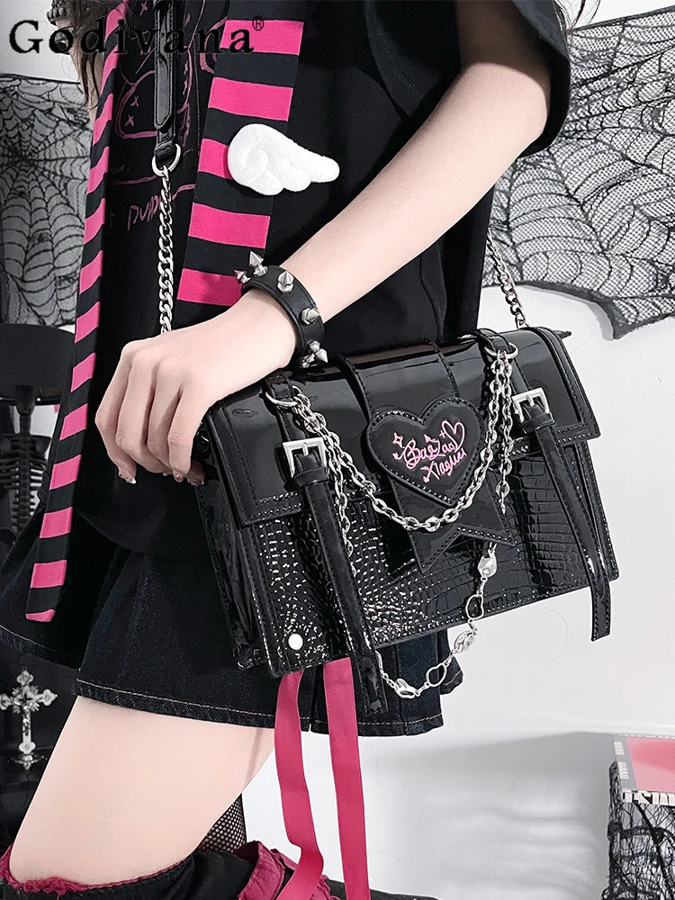 Fashion Japanese Women's Shoulder Bags Hot Girl Messenger Bag Lolita Sweet Metal Decorative Chain Shoulder Bags Crossbody Bags
Fashion Japanese Women's Shoulder Bags Hot Girl Messenger Bag Lolita Sweet Metal Decorative Chain Shoulder Bags Crossbody Bags
