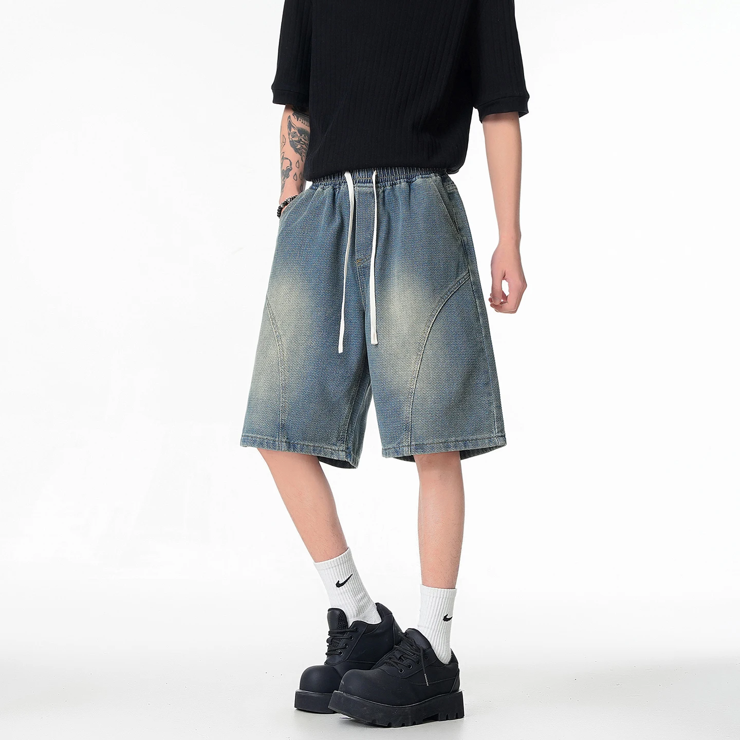 Streetwear Baggy Denim Shorts Men Summer New Fashion Casual Straight Harajuku Jeans Male Vintage Wash Drawstring Short Pants Man
Streetwear Baggy Denim Shorts Men Summer New Fashion Casual Straight Harajuku Jeans Male Vintage Wash Drawstring Short Pants Man