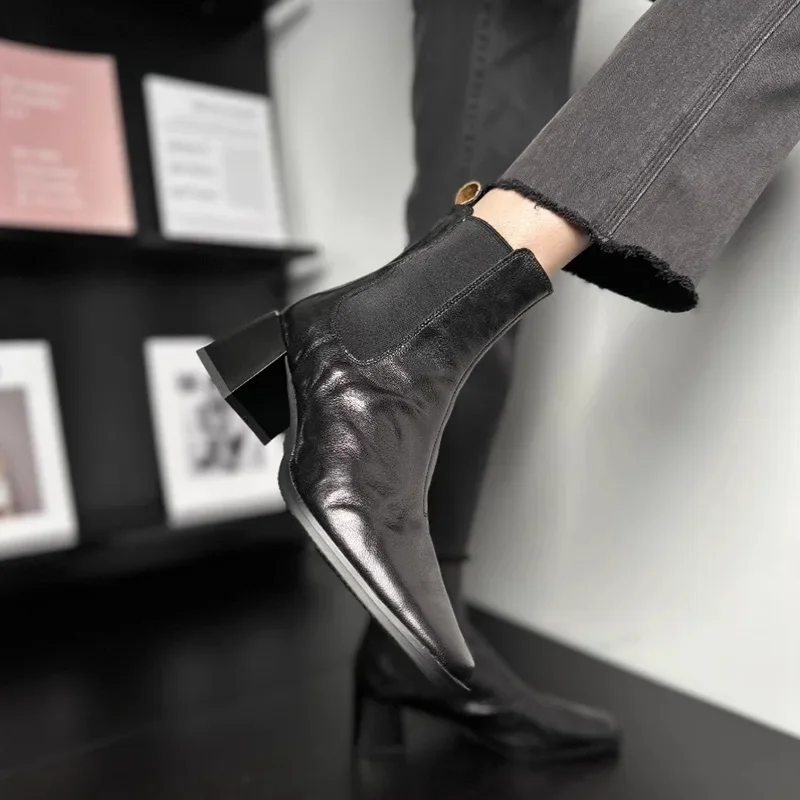 2024 Brown Patent Leather Ankle Boots Elastic Band Zapatos Para Mujeres Square Toe Ladies Bota Feminina Chunky Heels Women Shoes
2024 Brown Patent Leather Ankle Boots Elastic Band Zapatos Para Mujeres Square Toe Ladies Bota Feminina Chunky Heels Women Shoes