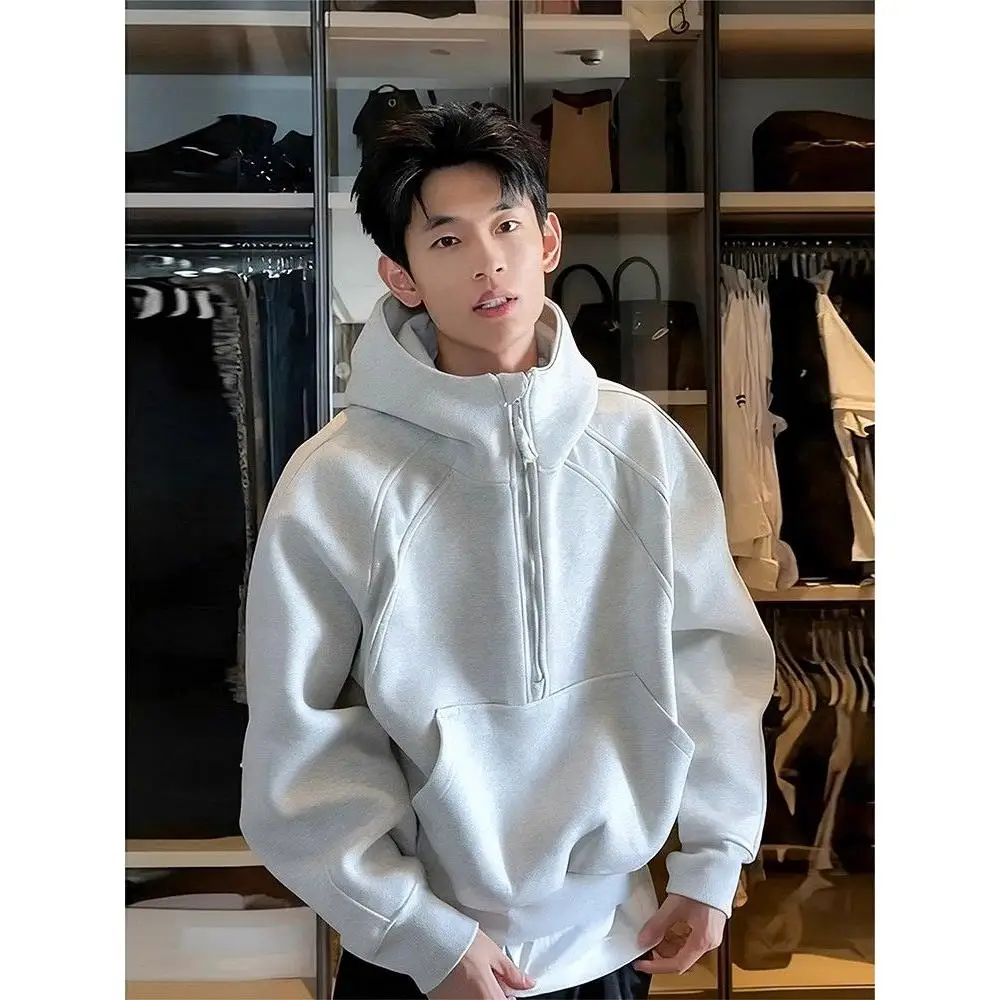 Мужская осенняя толстовка-худи в американском стиле с деконструированным дизайном, комбинированная, из плотной износостойкой ткани, с капюшоном, на молнии, с воротником-стойкой
Мужская осенняя толстовка-худи в американском стиле с деконструированным дизайном, комбинированная, из плотной износостойкой ткани, с капюшоном, на молнии, с воротником-стойкой