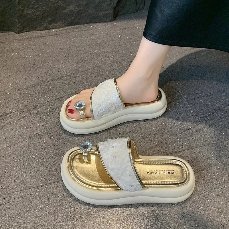 Women's Summer Fashion Diamond Cover Toe Flat Sandals Thick Bottom Heightening Slippers Korean Style Casual Glue Adhesive Shoes
Women's Summer Fashion Diamond Cover Toe Flat Sandals Thick Bottom Heightening Slippers Korean Style Casual Glue Adhesive Shoes