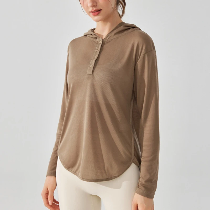 Рубашка для йоги с длинным рукавом, женская легкая однотонная спортивная блузка, свободная дышащая быстросохнущая рубашка с капюшоном для бега, спортивная одежда 
Рубашка для йоги с длинным рукавом, женская легкая однотонная спортивная блузка, свободная дышащая быстросохнущая рубашка с капюшоном для бега, спортивная одежда