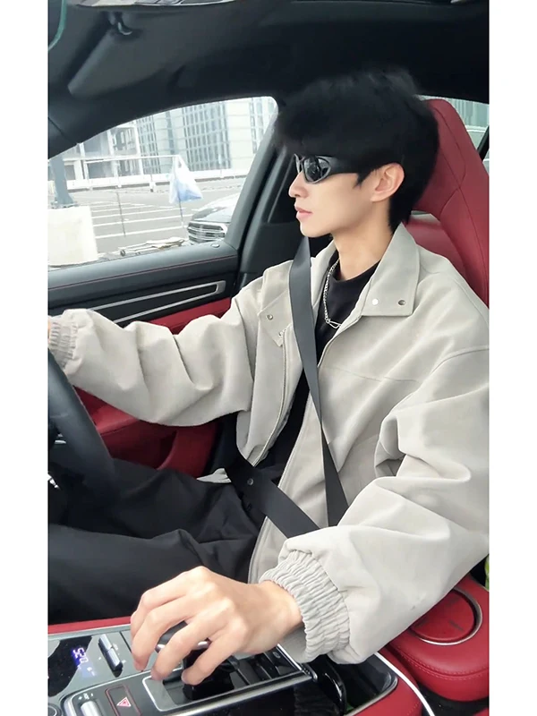 Мужская мотоциклетная куртка из искусственной кожи с воротником-стойкой, в стиле ретро, американского дизайна, водонепроницаемая, для весеннего сезона
Мужская мотоциклетная куртка из искусственной кожи с воротником-стойкой, в стиле ретро, американского дизайна, водонепроницаемая, для весеннего сезона