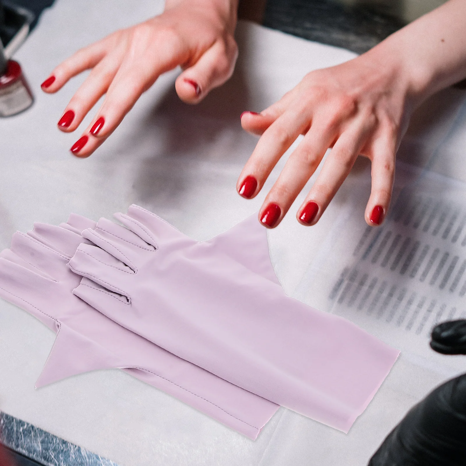 2Pairs Manicure Uv Gloves Sun Protection for Nail Art Anti Uv Fingerless Gel Polish Curing Care
2Pairs Manicure Uv Gloves Sun Protection for Nail Art Anti Uv Fingerless Gel Polish Curing Care