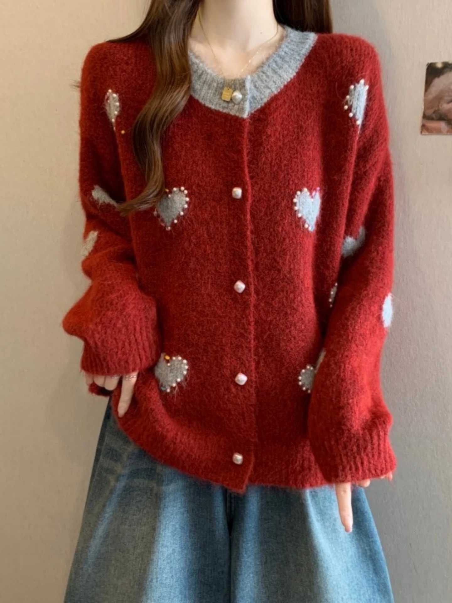 Red Heart Embroidered Beaded Knitwear Jacket Women's Spring Autumn New Large Size Beautiful Knitted Open Cardigan Top
Red Heart Embroidered Beaded Knitwear Jacket Women's Spring Autumn New Large Size Beautiful Knitted Open Cardigan Top
