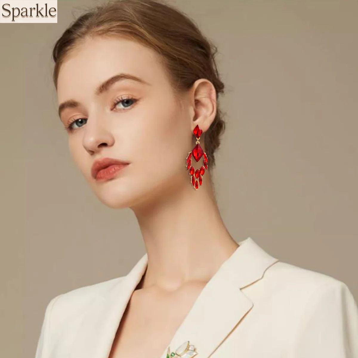 Eye Catching Rhinestone Design Earrings for Women Wedding & Party Dangle Earrings, Elegant & Luxurious Jewelry
Eye Catching Rhinestone Design Earrings for Women Wedding & Party Dangle Earrings, Elegant & Luxurious Jewelry