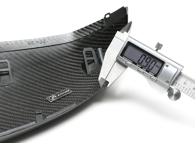 Suitable for Audi Q8 RSQ8 Lamborghini URUS dry carbon fiber rearview mirror housing and reverse mirror cover housing
Suitable for Audi Q8 RSQ8 Lamborghini URUS dry carbon fiber rearview mirror housing and reverse mirror cover housing