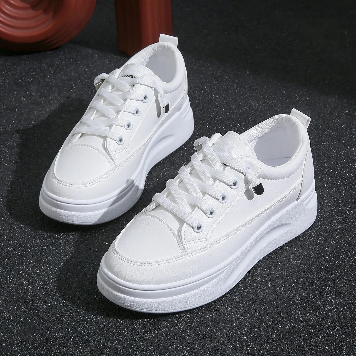 2025 New Spring/Summer Women's Versatile Casual Sneakers White Shoes
2025 New Spring/Summer Women's Versatile Casual Sneakers White Shoes