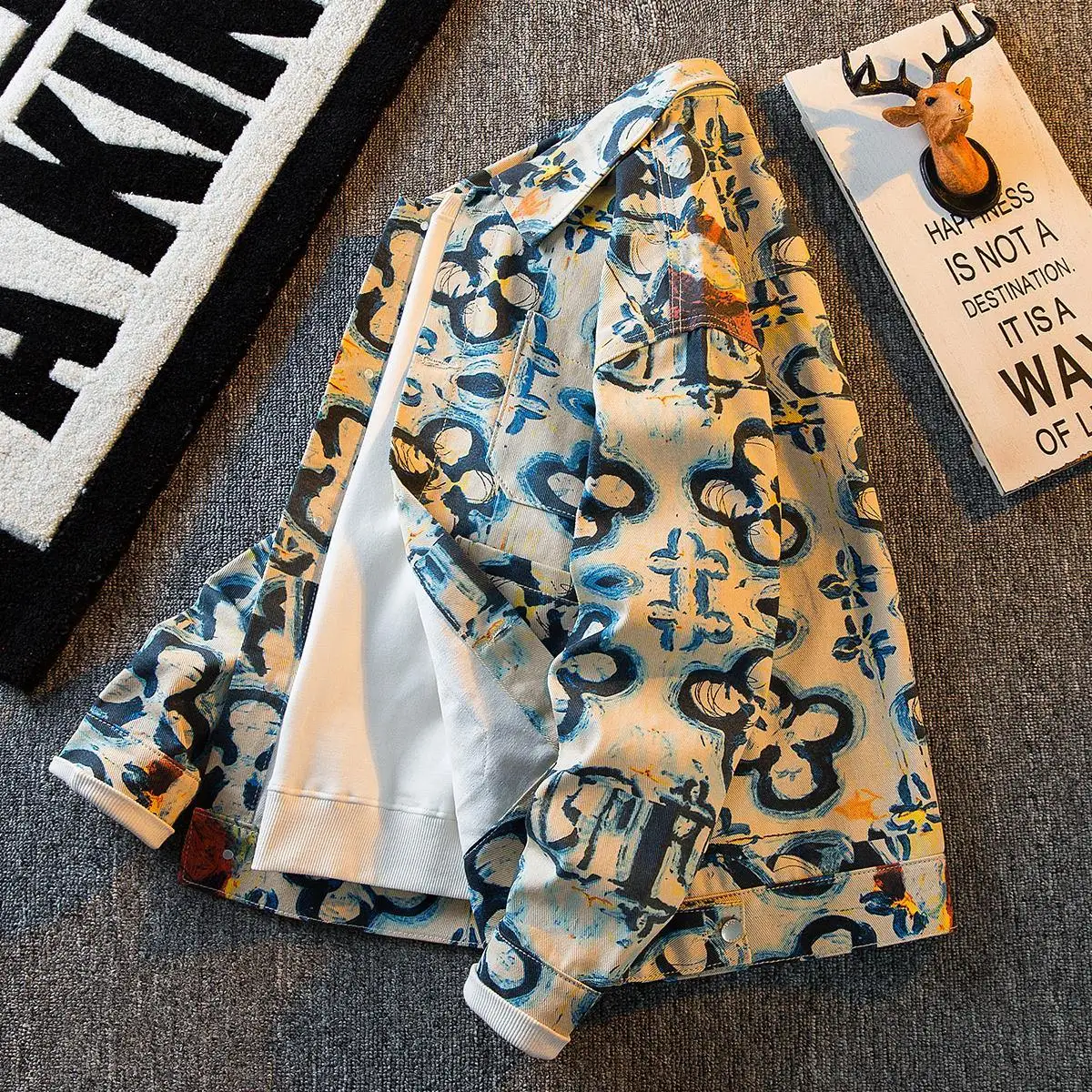 Мужская джинсовая куртка Haome: осенне-весенняя, высококачественная, модная, с принтом, свободного кроя, с декоративными пуговицами
Мужская джинсовая куртка Haome: осенне-весенняя, высококачественная, модная, с принтом, свободного кроя, с декоративными пуговицами